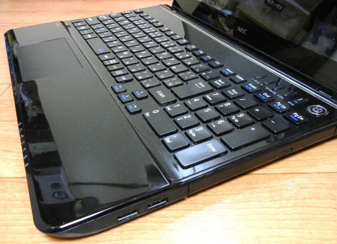 Core i5　タッチパネル　SSD　オフィス付　メモ8GB　NEC LaVie