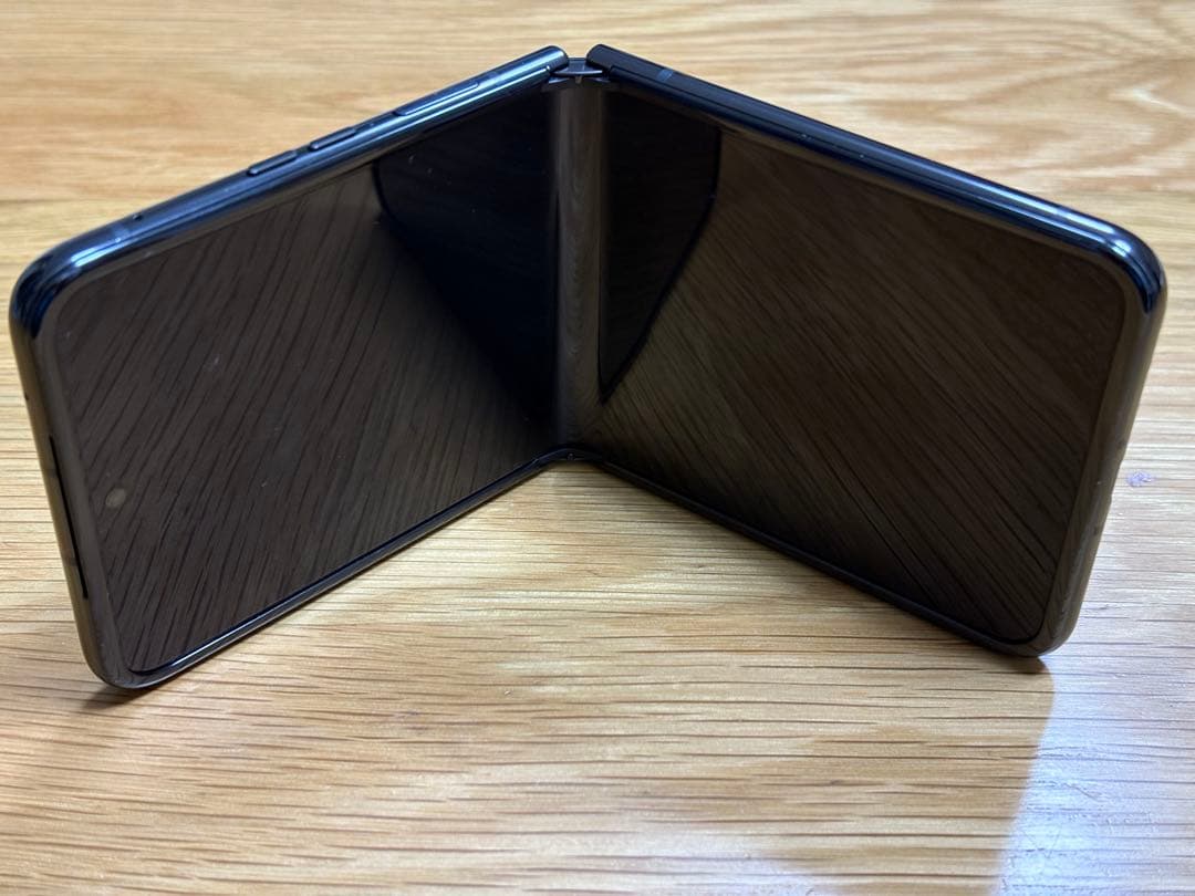 motorola razr 40 ultra SIMフリー