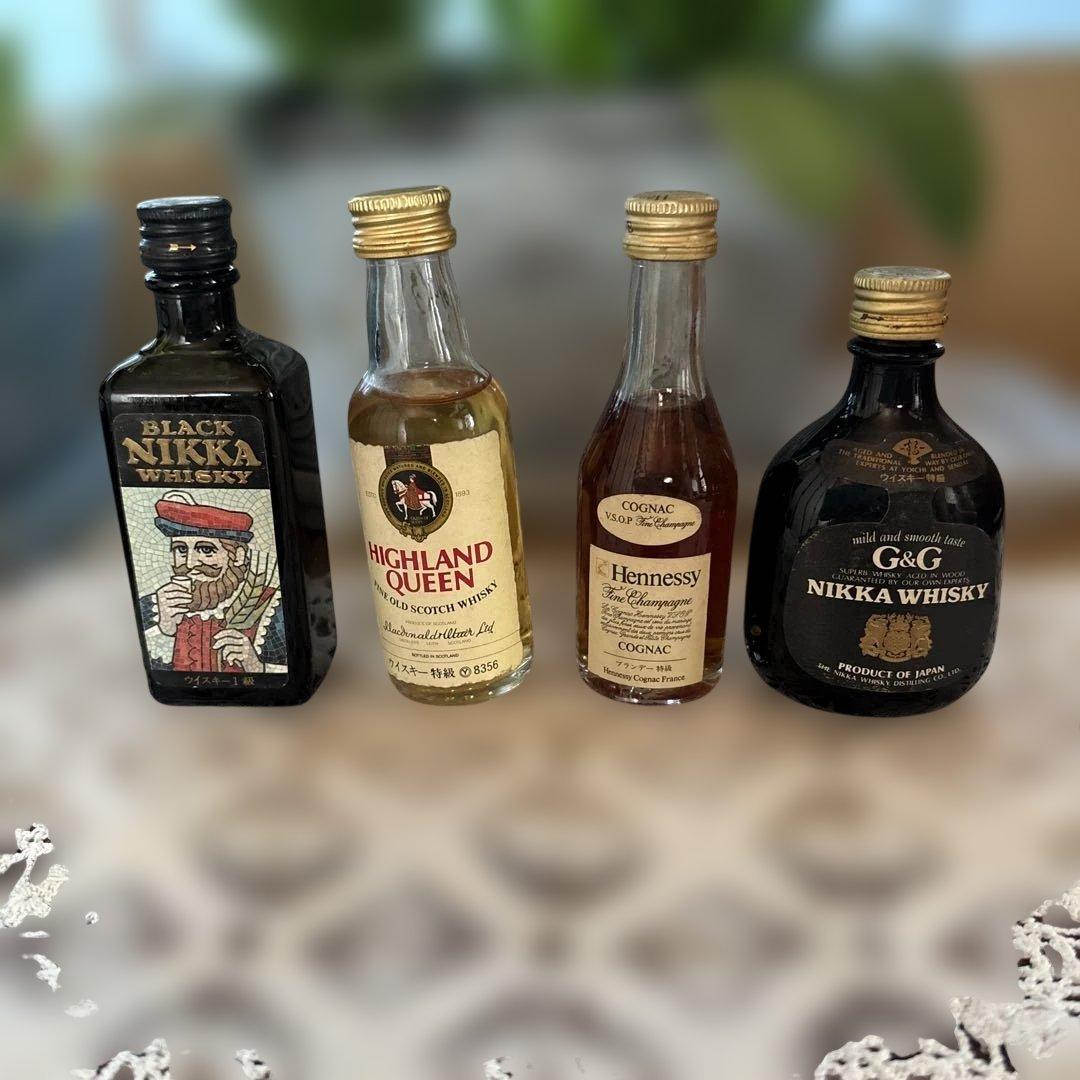 昭和〜平成初期のミニボトルウイスキー8本セット