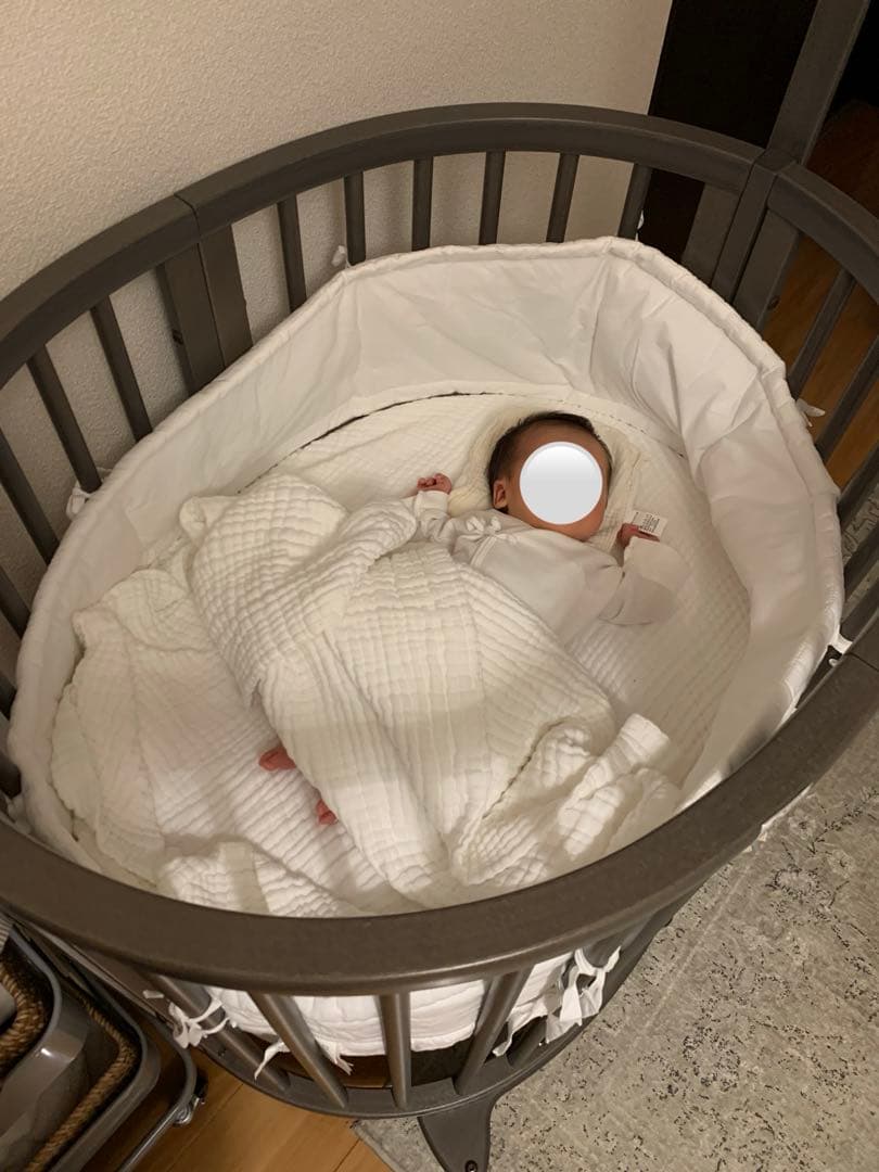 ストッケ ベビーベッド v2