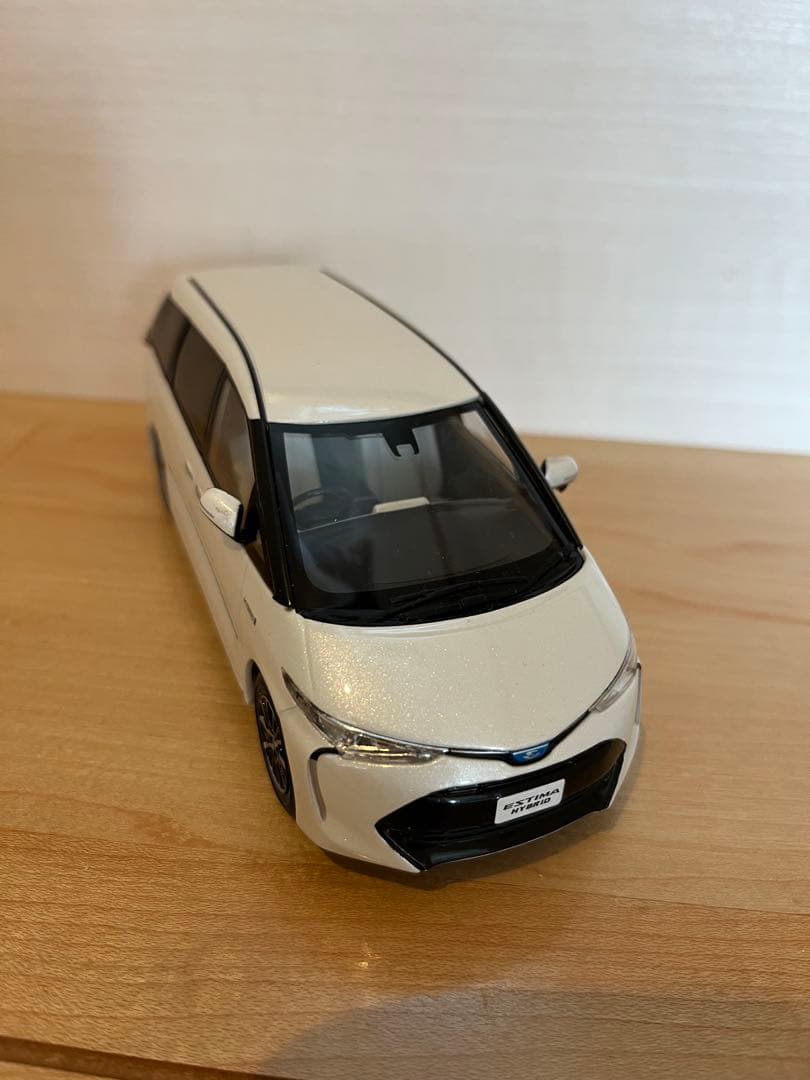 1/30 トヨタ エスティマ ハイブリッド 非売品 カラーサンプル ミニカー