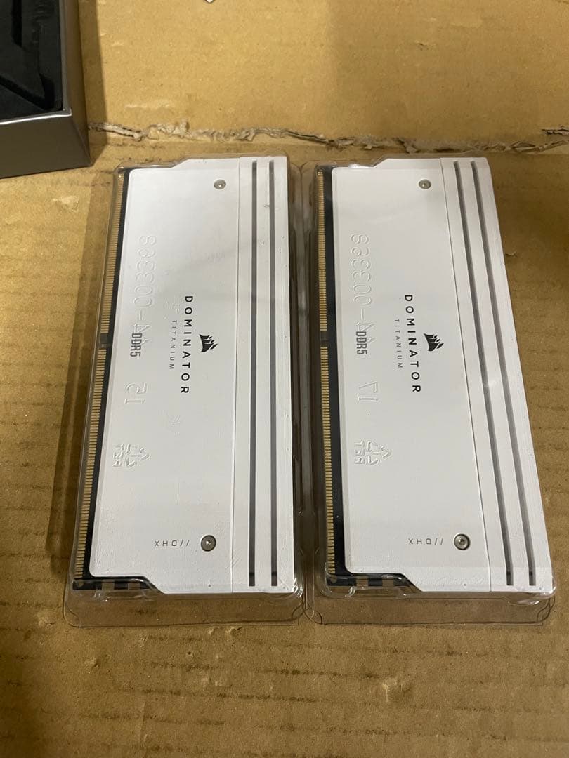 CORSAIR DDR5-7200MHz PC用メモリ　 [16GB×2枚]