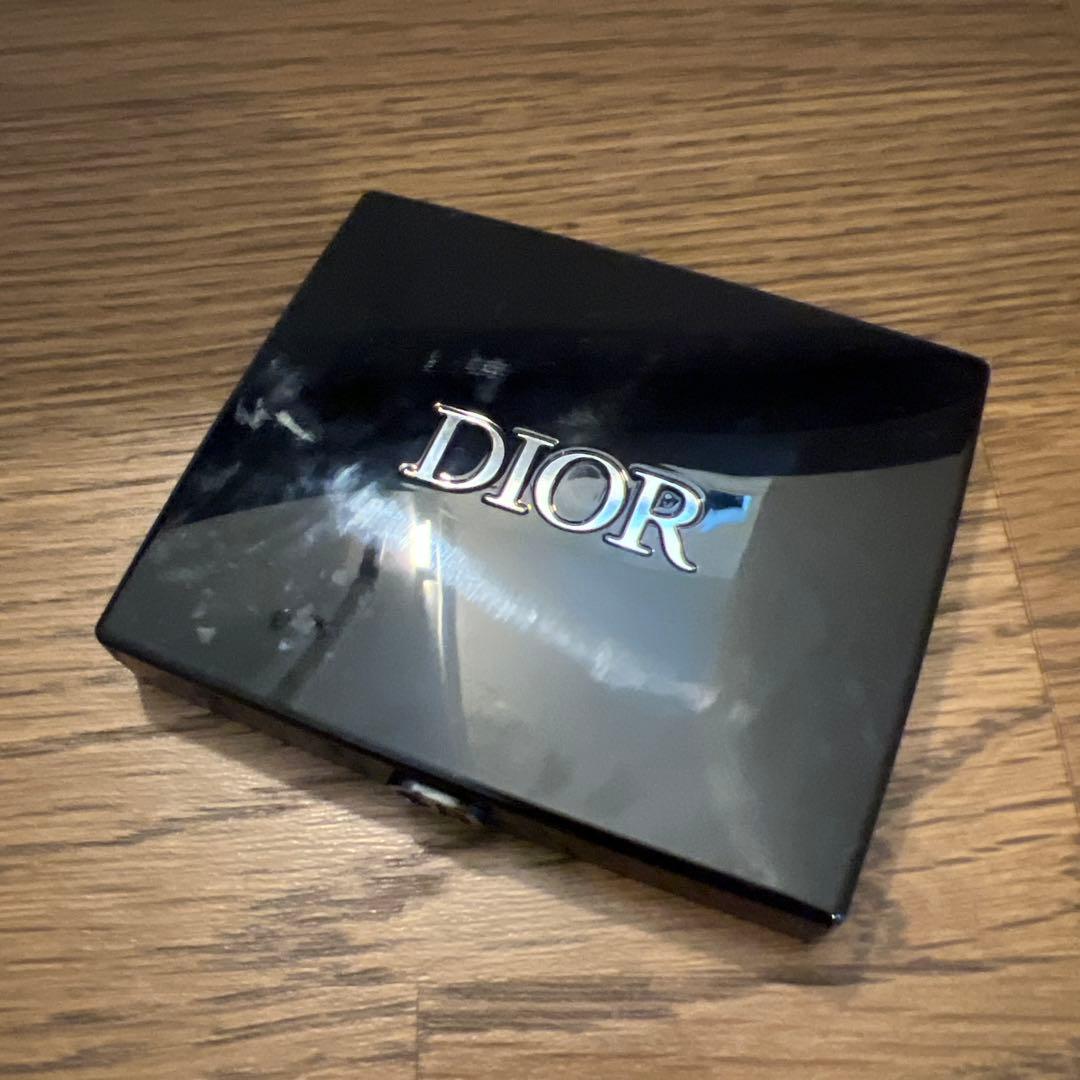 Dior アイシャドウパレット860 デアリングライラック