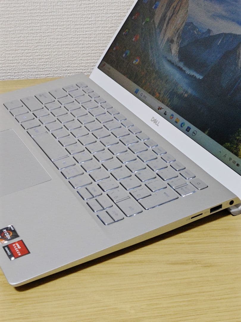 【年末年始セール中！】爆速1TB＆余裕16GB！Dell Insprion 14