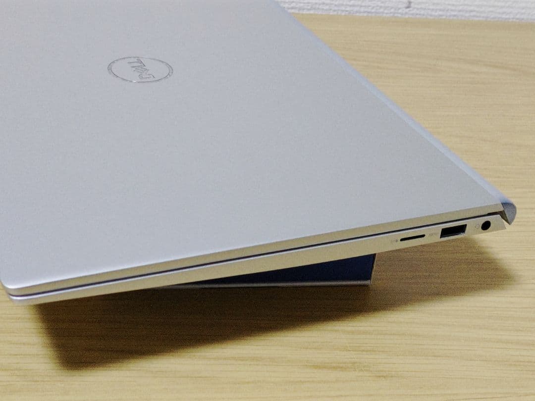 【年末年始セール中！】爆速1TB＆余裕16GB！Dell Insprion 14