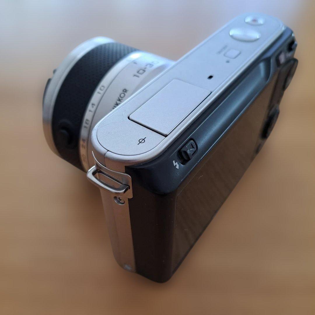 Nikon 1 J1 ズームレンズキット