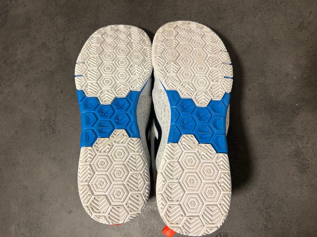 ホマ　フットサルシューズ　タクティコ