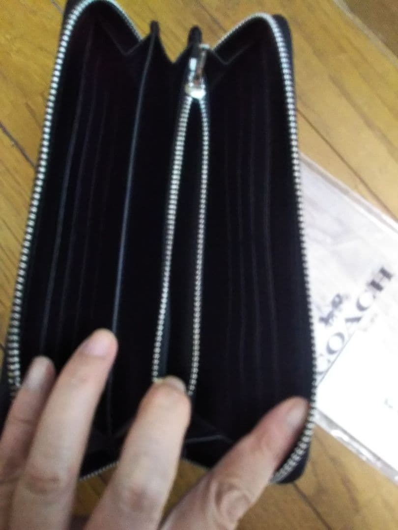 COACH スヌーピー柄 長財布ラウンドファスナー