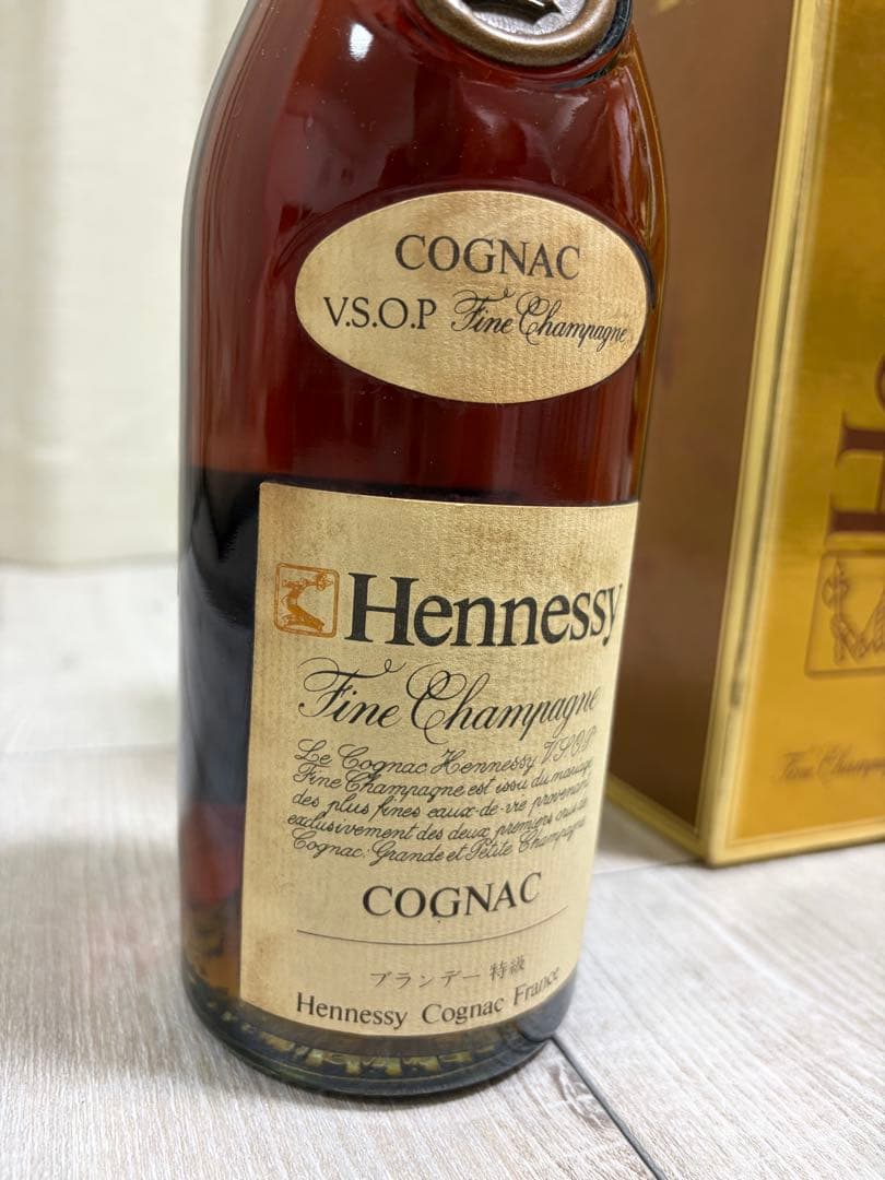 Hennessy ヘネシー VSOP コニャック 古酒 700ml 未開栓