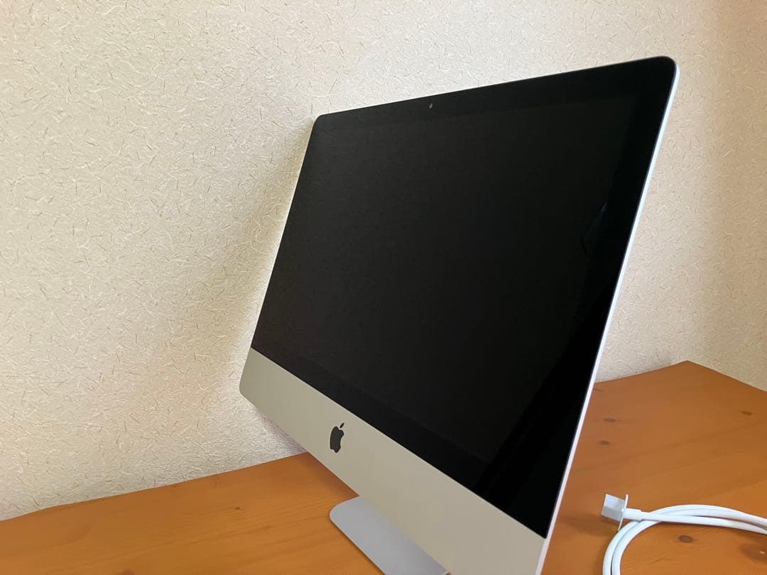 Apple iMac 21.5インチ Retina 4K (2015)