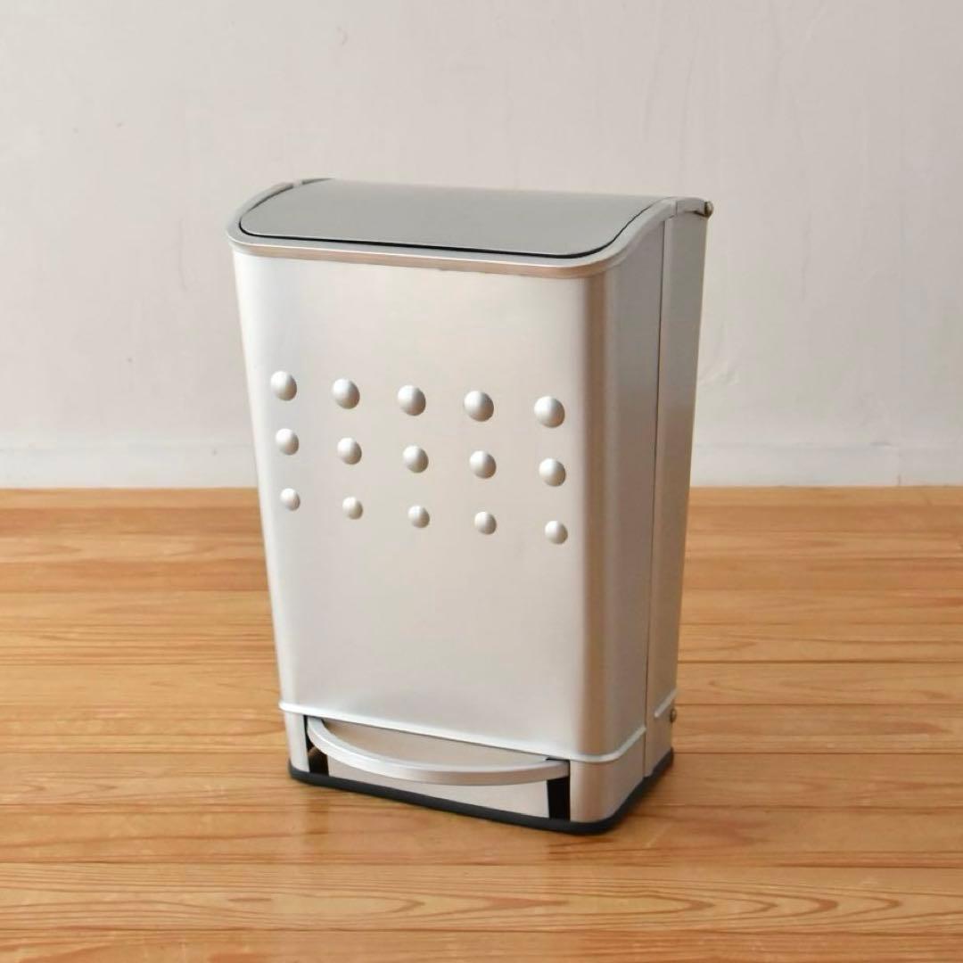 ギリシャ　アルミニウム　Mast ダストボックス