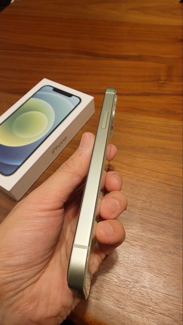 【美品だが訳有】Apple iPhone 12 ミントグリーン 64GB 本体