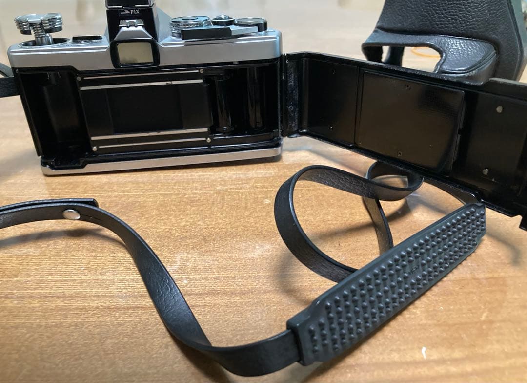 一眼レフフィルムカメラオリンパスOM-1&フラッシュ& 脚立