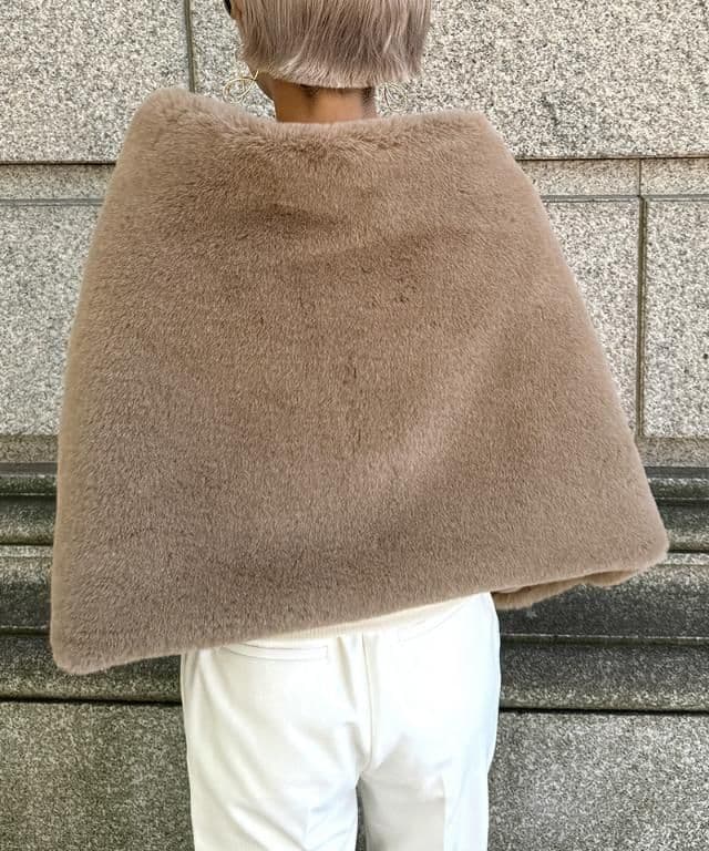 JENNE リッチボリュームファーケープ新品未使用タグつき　柴犬カラー