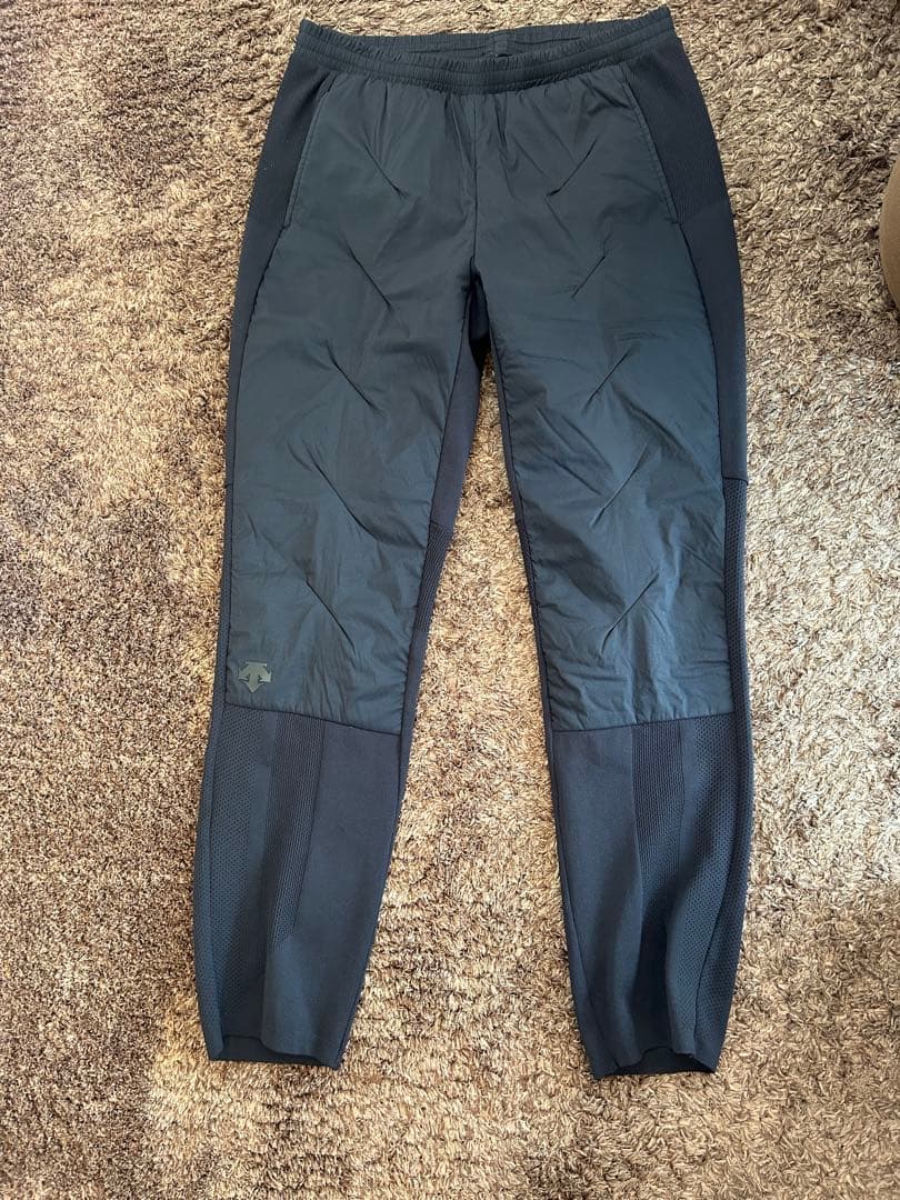 デサント　チームデサント　中綿ミドラーパンツジャケットセット　黒