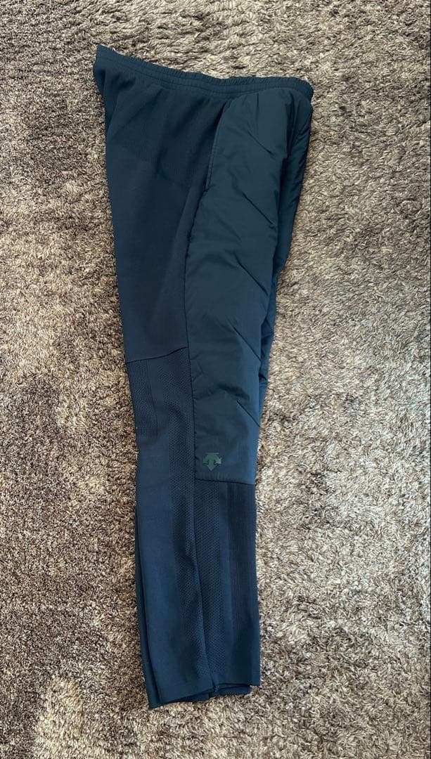 デサント　チームデサント　中綿ミドラーパンツジャケットセット　黒