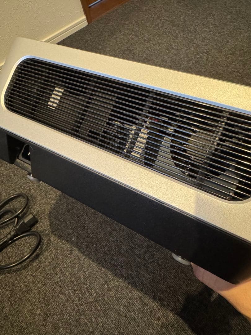 超短焦点プロジェクター 本体