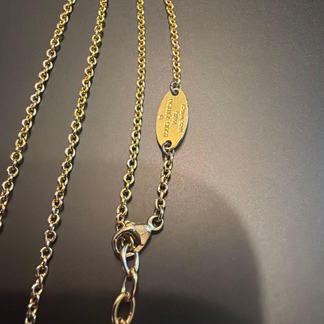 ルイヴィトン　ネックレス　LV エセンシャルV