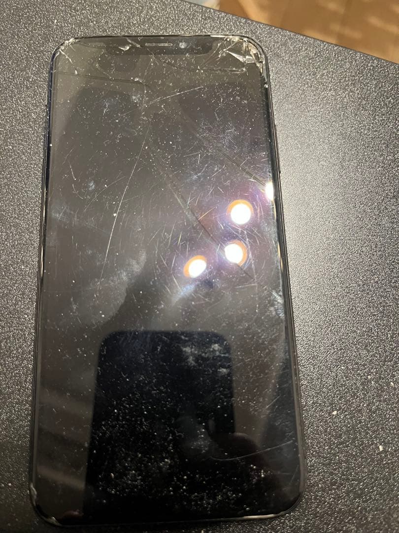 Apple iPhone XS 64GB スペースグレー