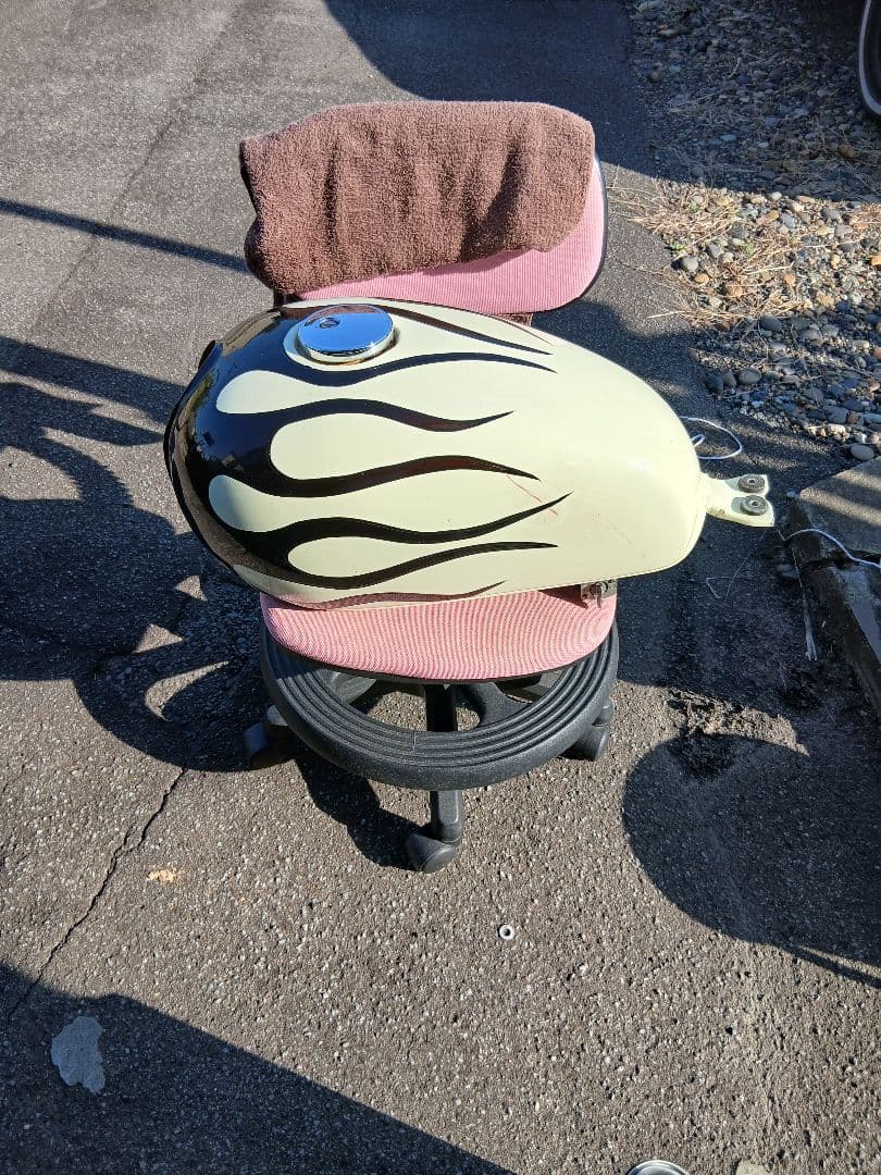 W650用タンク 今月末までの特別価格