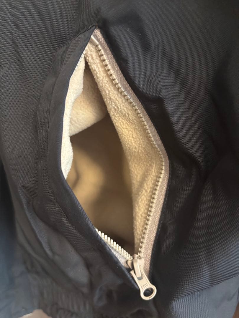 【XL】PVOT CREW STADIUM JACKET BLACK/BEIGE