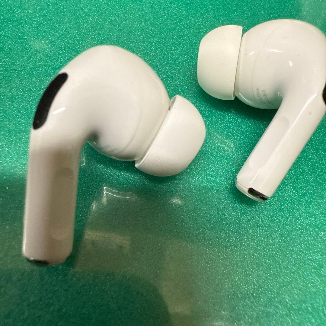 動作品！ 最新モデル Apple AirpodsPro 第2世代 ホワイト