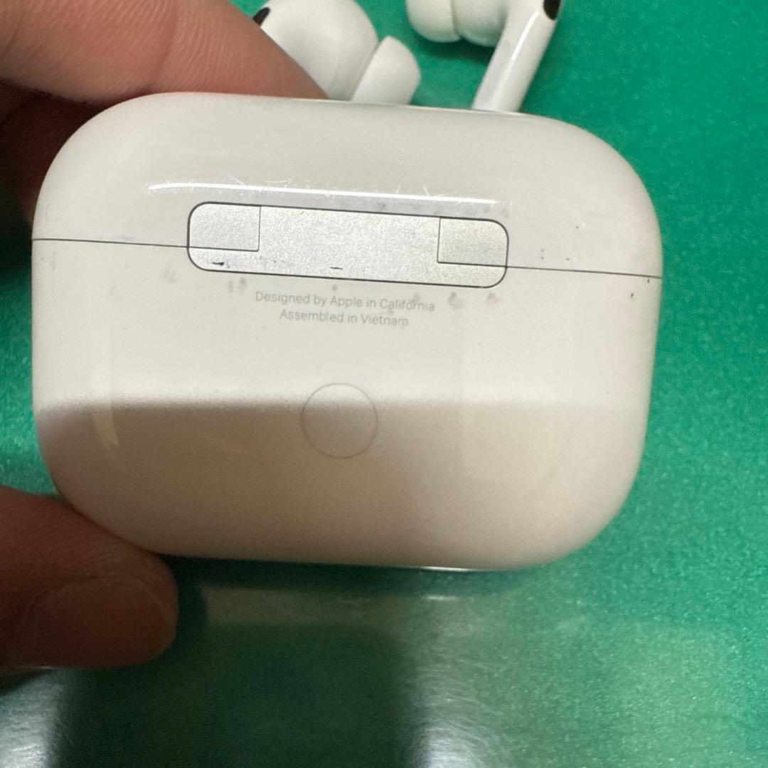 動作品！ 最新モデル Apple AirpodsPro 第2世代 ホワイト