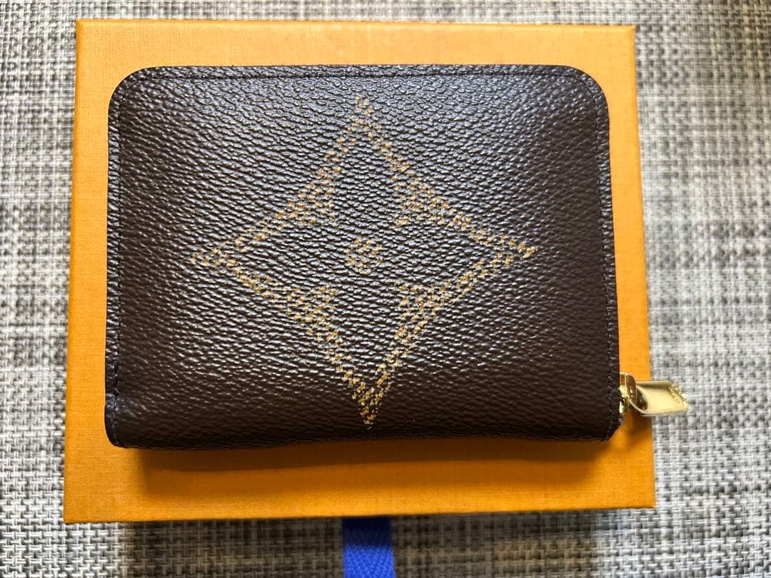 美品◇ルイヴィトン◇ジャイアントモノグラム ◇ジッピーパース