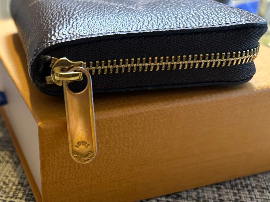 美品◇ルイヴィトン◇ジャイアントモノグラム ◇ジッピーパース