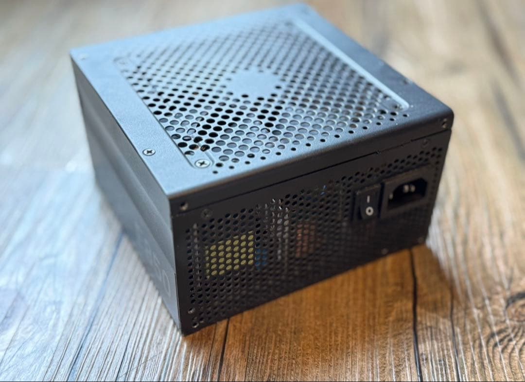 NZXT ATX電源ユニット モジュラーケーブル付き