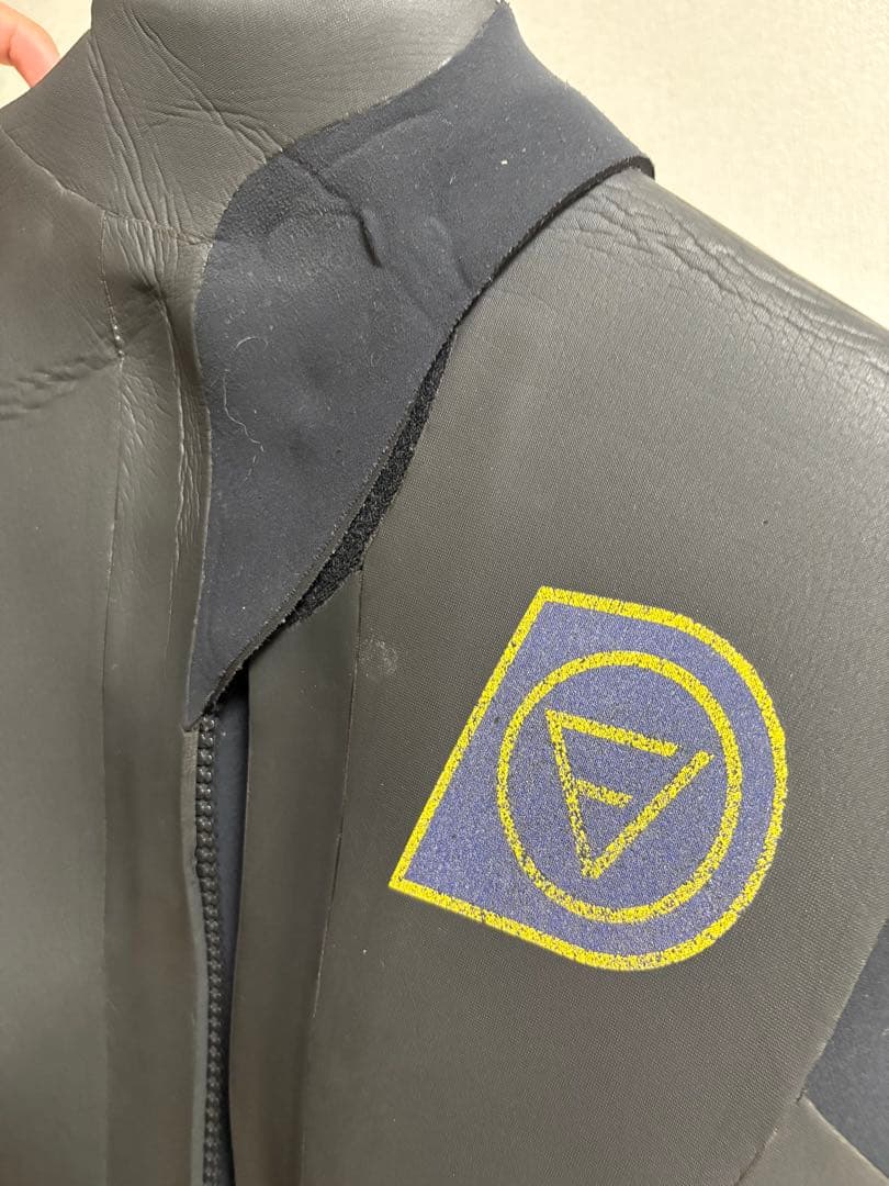 DOVE 冬用ウェットスーツ　ブラック