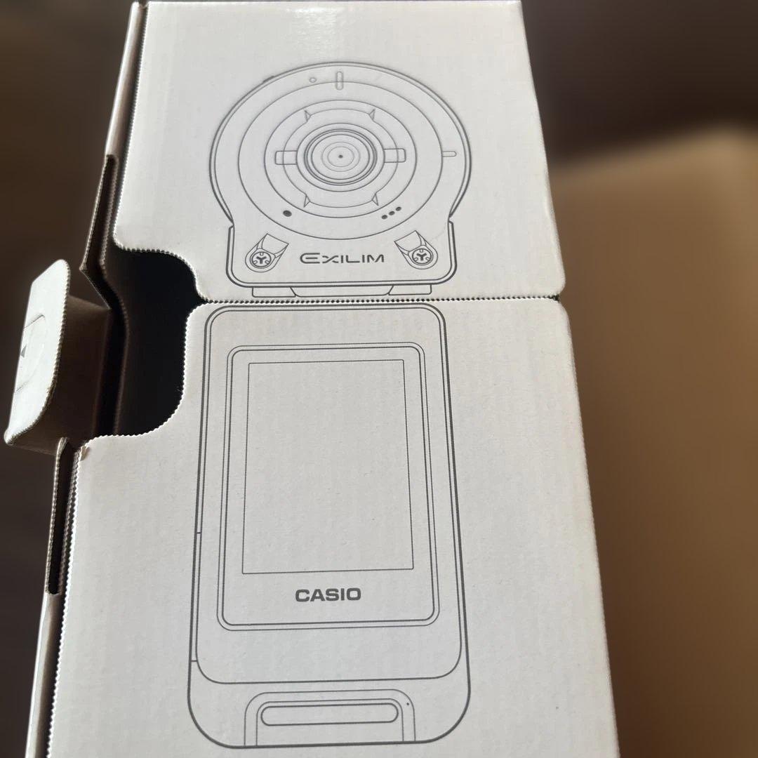 美品！CASIOデジカメ　EXILIM EX-FR10