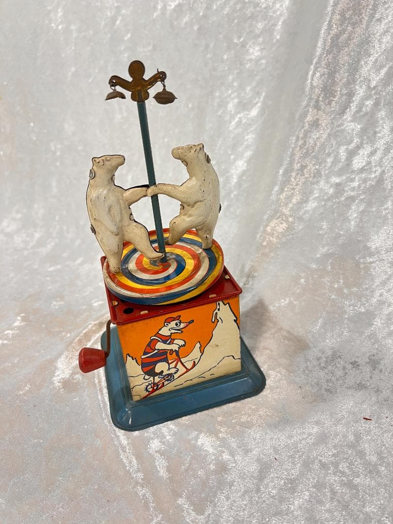 古いおもちゃ　細工物　ブリキのミュージックボックス