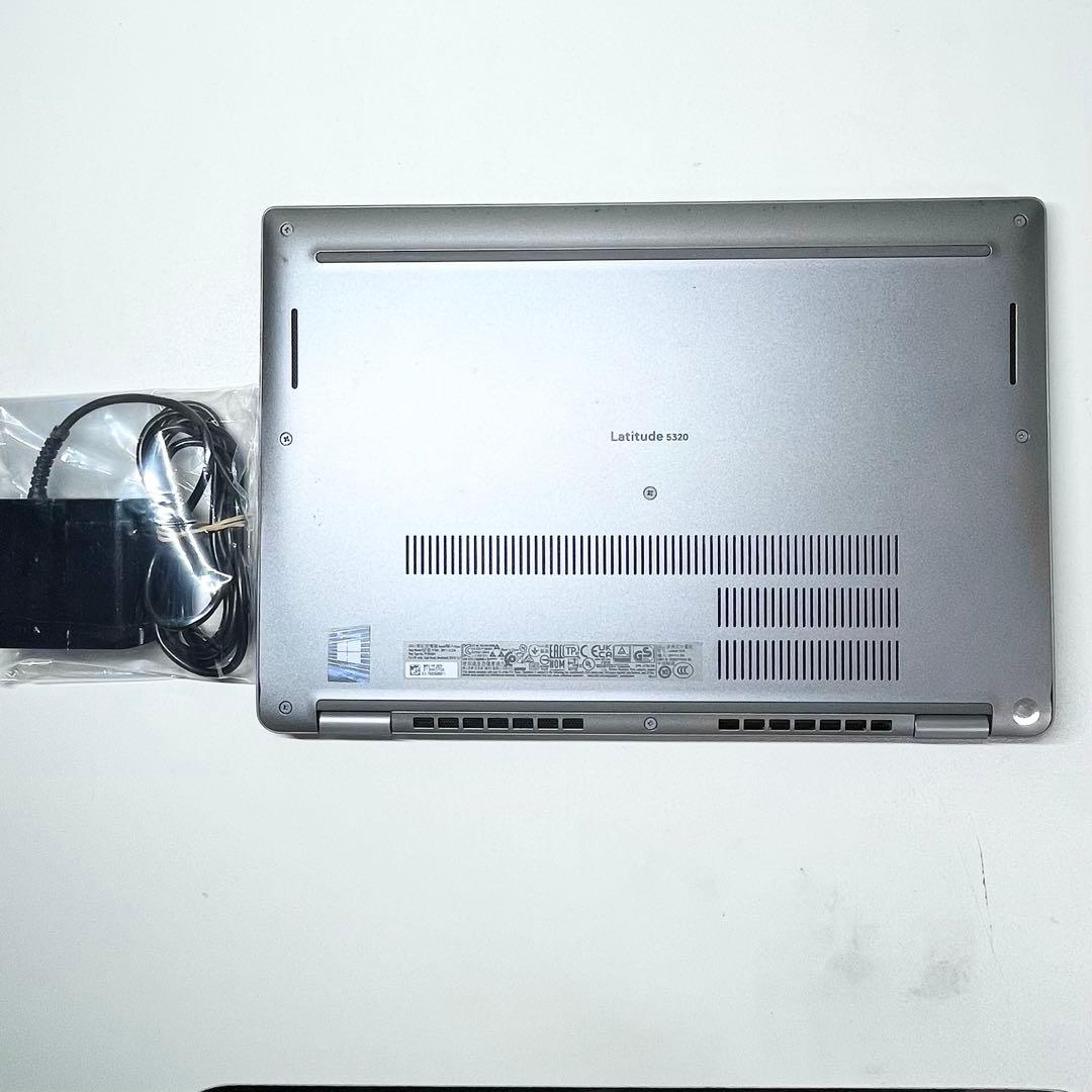 【極美品】Latitude 13 5320 32GB i7 11世代ハイスペック