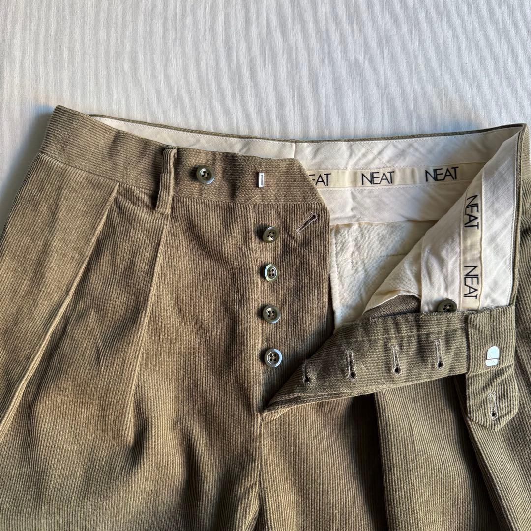 パンツ NEAT two tuck corduroy trousers