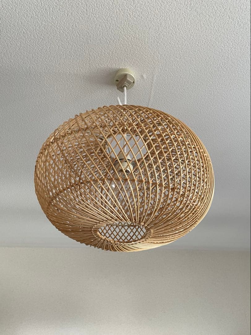 照明　ラタンペンダントライト