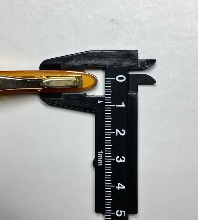 本鼈甲カフスセット 白甲透かし彫楕円ごったま