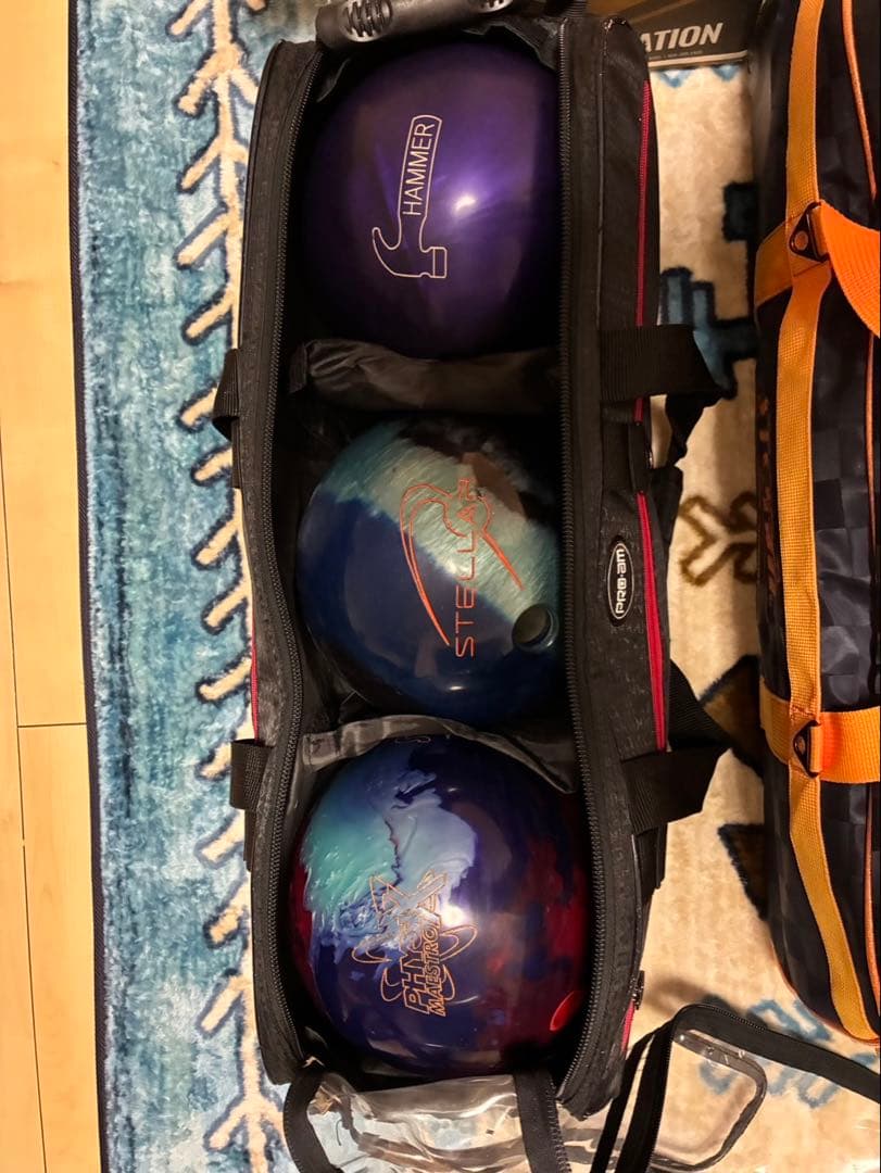 ボウリング用バッグとボールセット