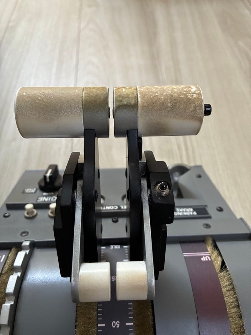 Flight Simulator B787風カスタムスロットル（操縦桿工房製）