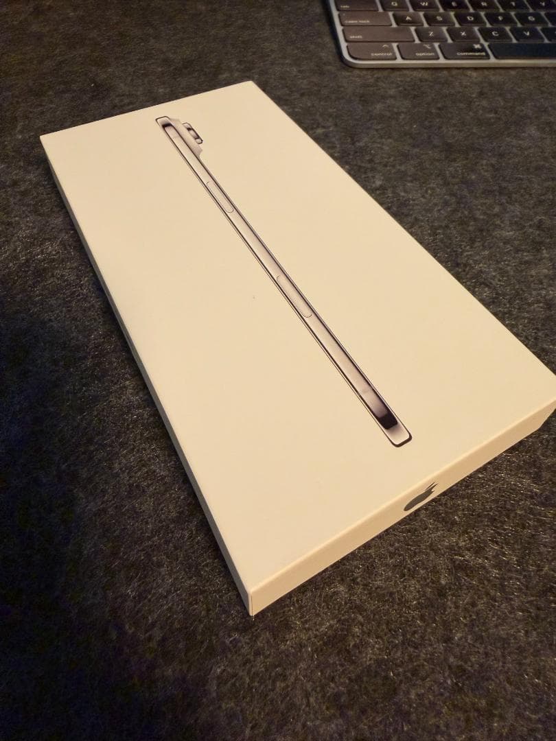 【超美品】iPhone Air 256GB クラウドホワイト SIMフリー