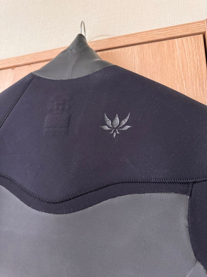 【格安！】AXXE Classic 4/3mmセミドライ ロングチェストジップ