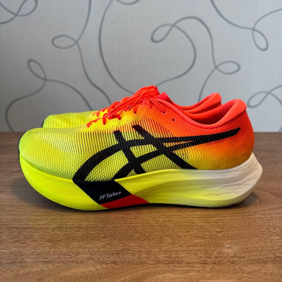 ASICS メタスピードエッジパリ　28.5センチ　中古品