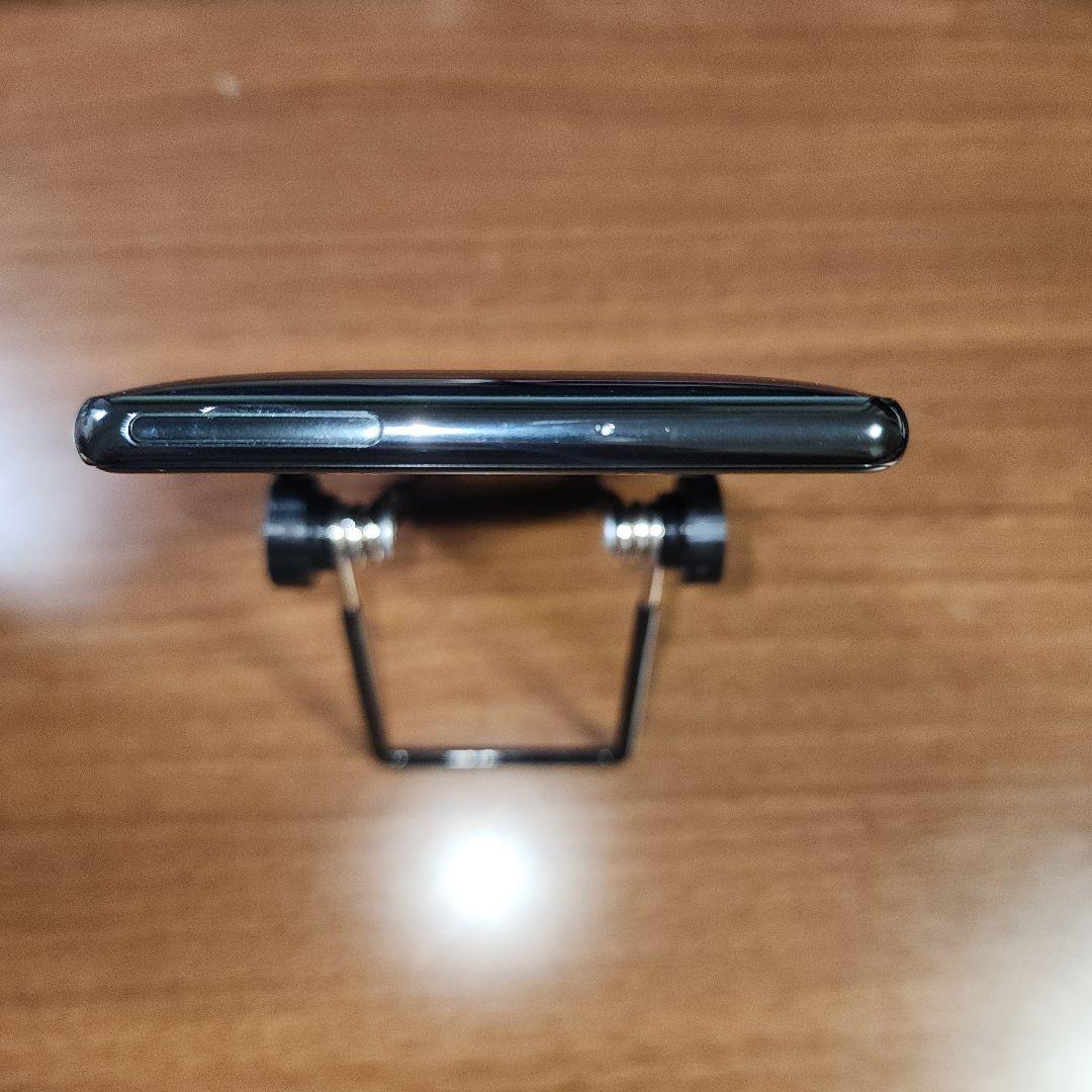 ②Xperia XZ2 Premium クロムブラック　au SOV38