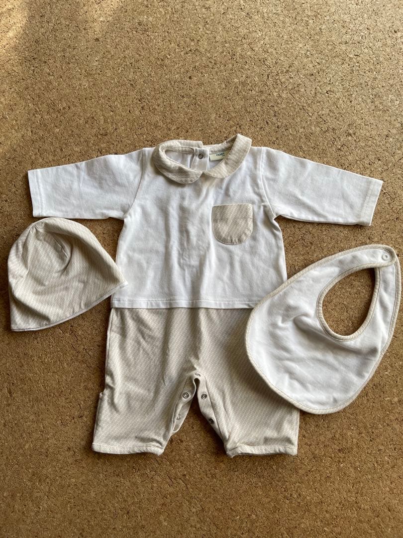 FENDI BABY ロンパース　1M