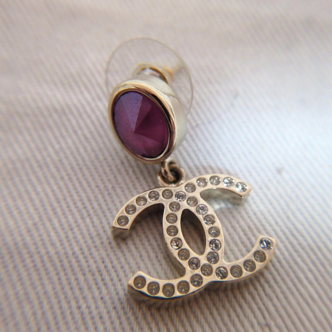 片耳のみ　良好　シャネル　ゴールド　ラインストーン　ココマーク　ピアス　B20C