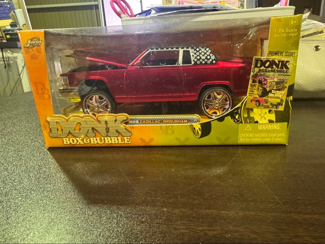 s1634 DONK 1985 キャデラック1/24サイズ　CADILLAC
