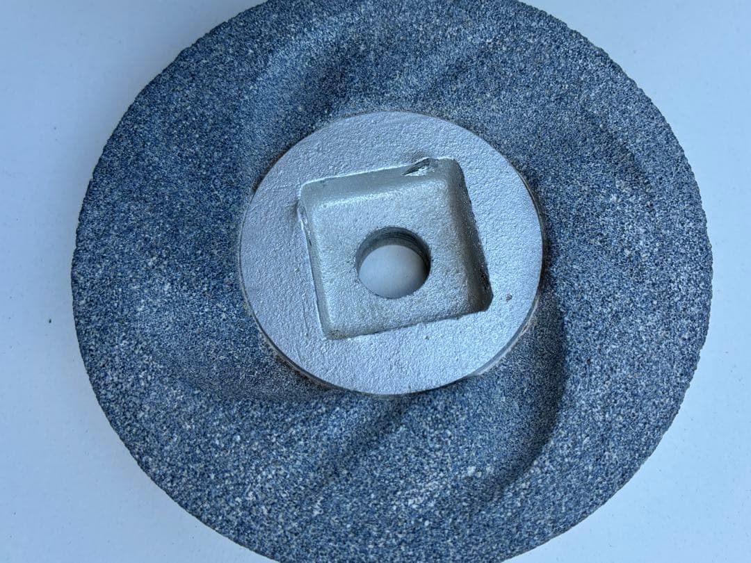 家庭で簡単‼️電動石臼製粉機　フシミ製作所　卓上タイプ