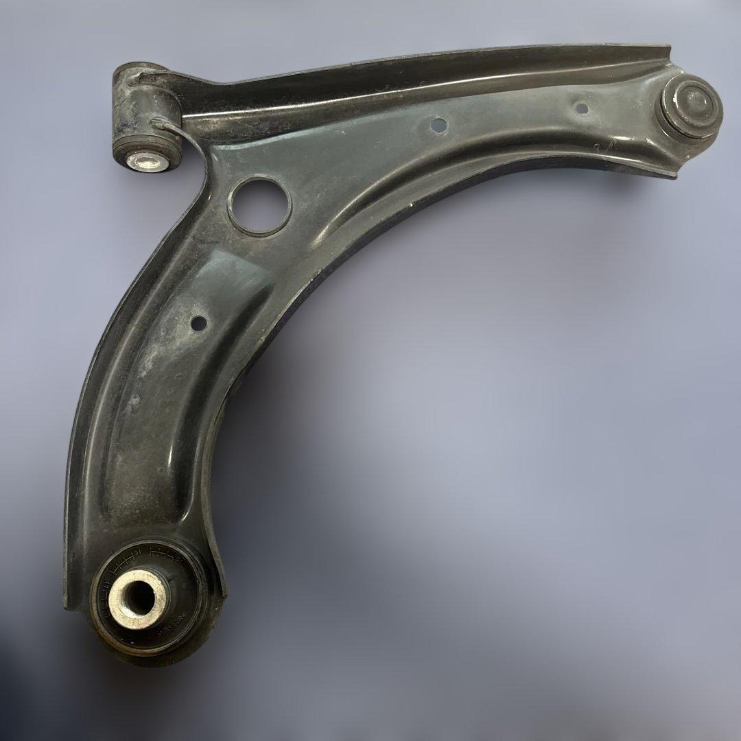 ZC33S スイフトスポーツ 純正フロントロアアーム