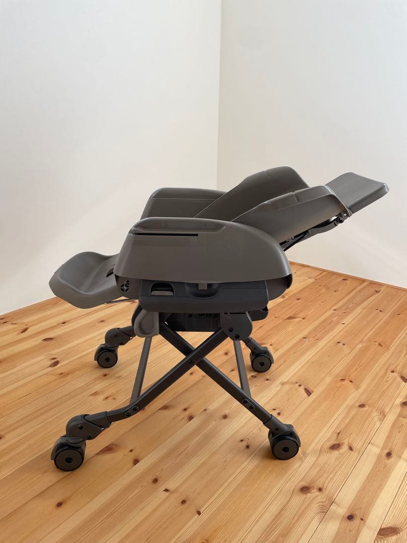 Combi ネムリラ AUTO SWING BD バースデイ限定デザイン