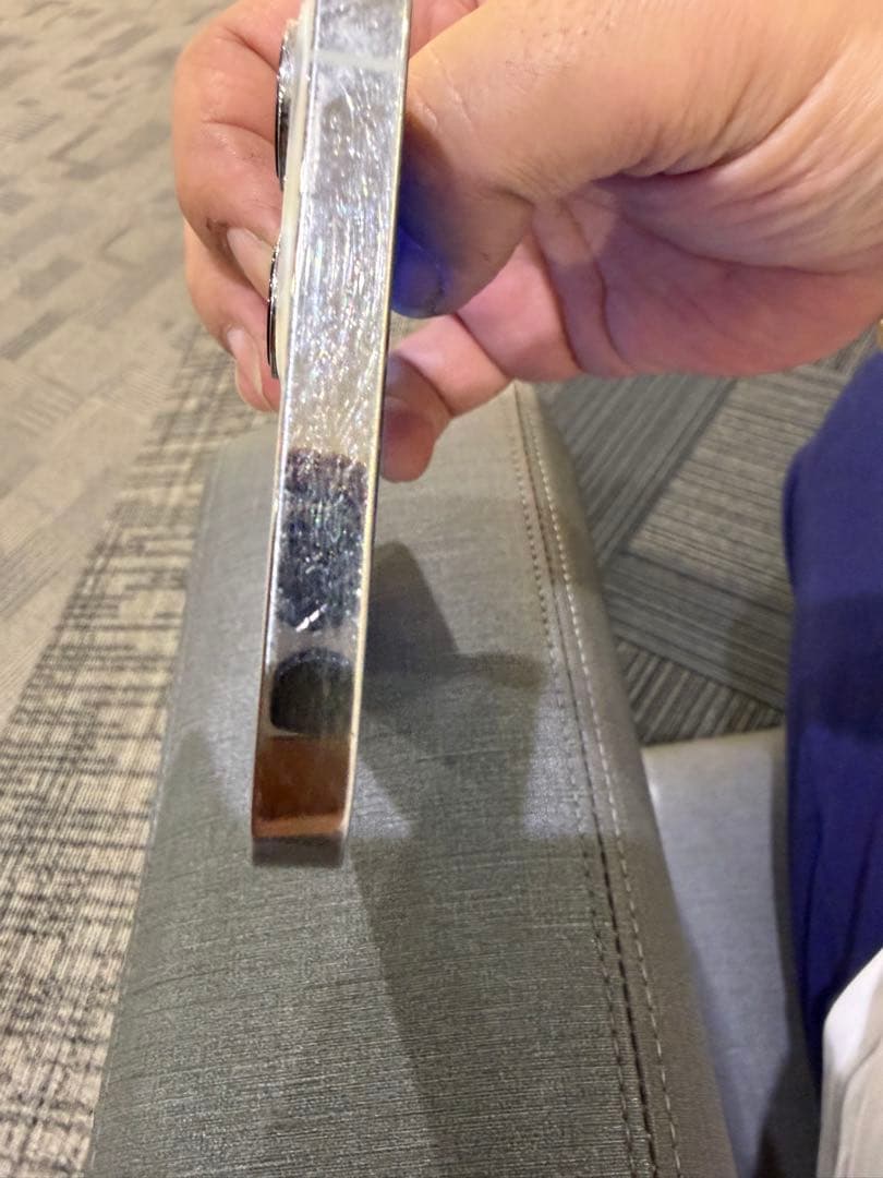 iPhone 12pro max シルバー　128GB バッテリー100%